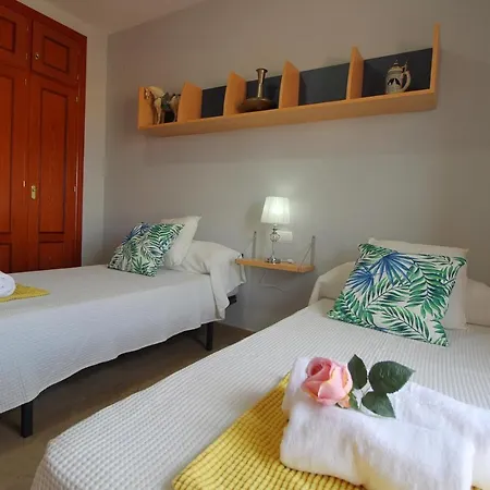 Lovely & Luxury Penthouse In Playamar